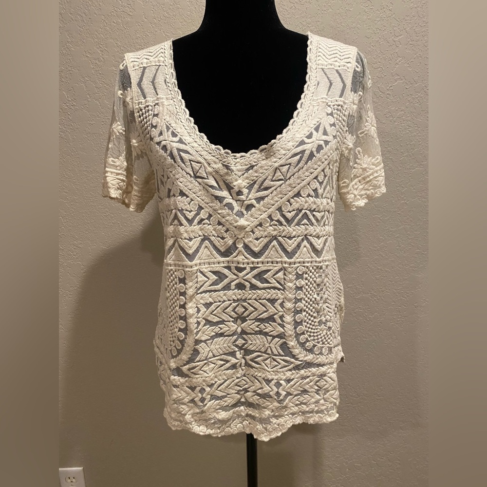 Lace-Like Top - Picture 1 of 5